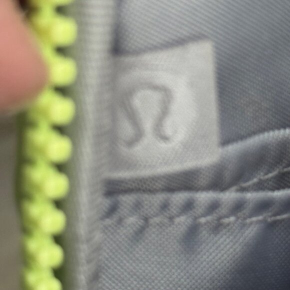 Lululemon Easy Access Crossbody Bag ColorBlock Gray Green Stained Purse Phone - Picture 5 of 9